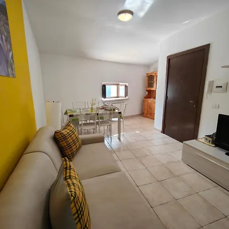 Lägenhet Borgoin Casa Barrea