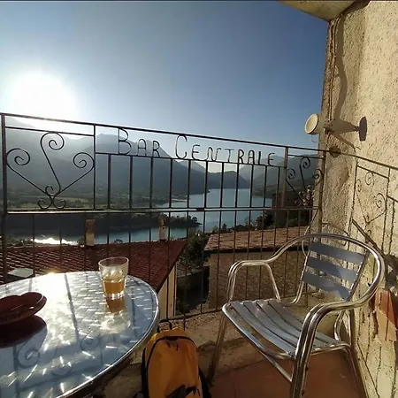 Borgoin Casa * Barrea